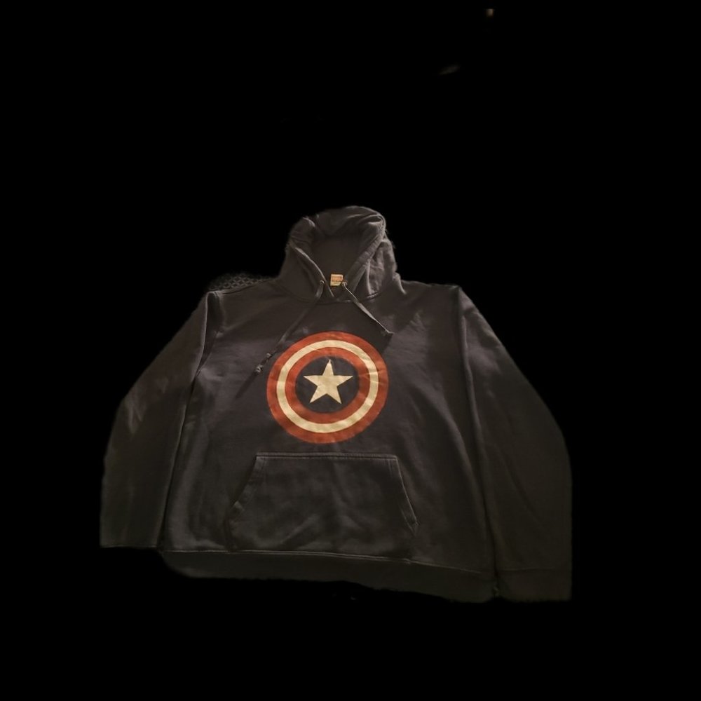 XL CAPTIAN AMERICA HOODIE